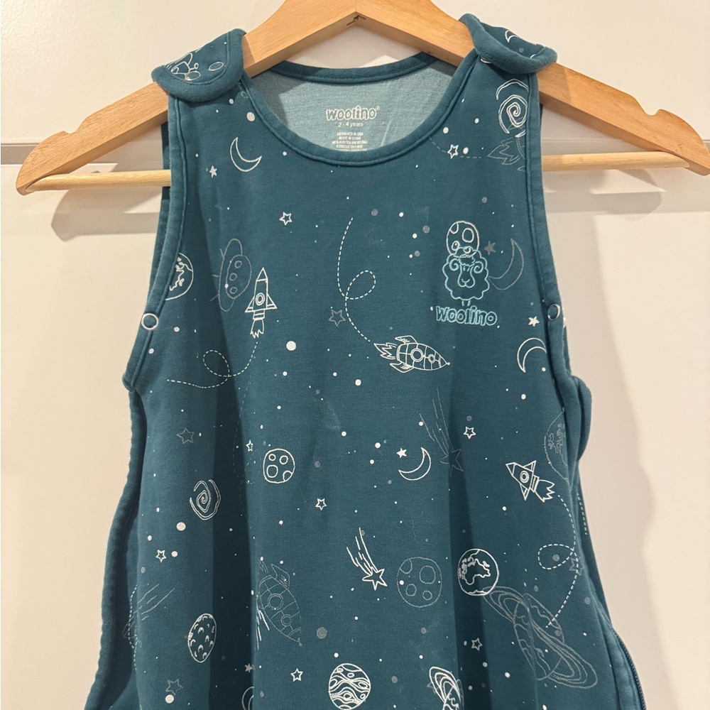 Woolino | 2-4 Years | Green Outer Space | Glow in the Dark | Sleepsack